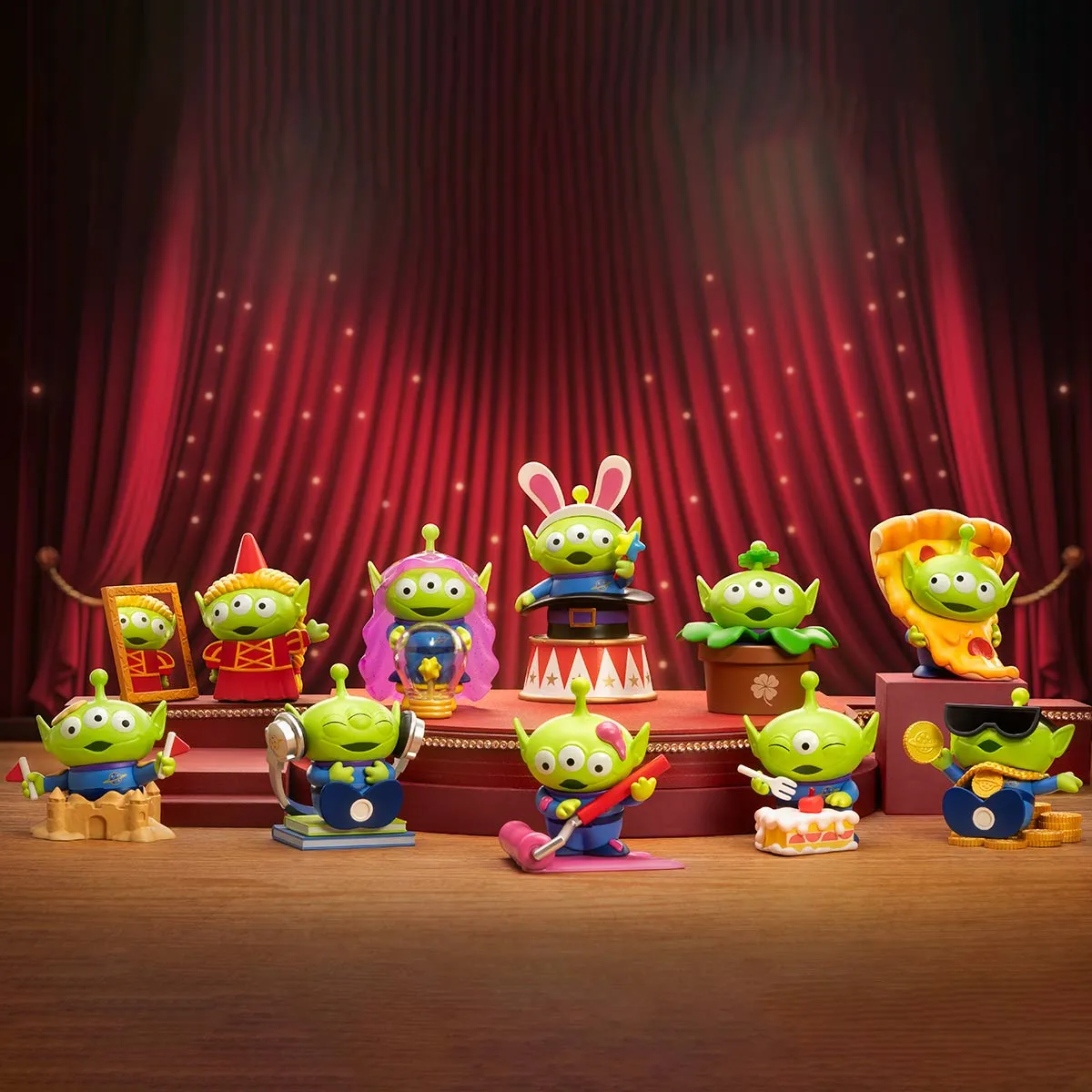 POP MART Disney/Pixar Alien-Immersive Experience Series Figures [1 Blind Box]